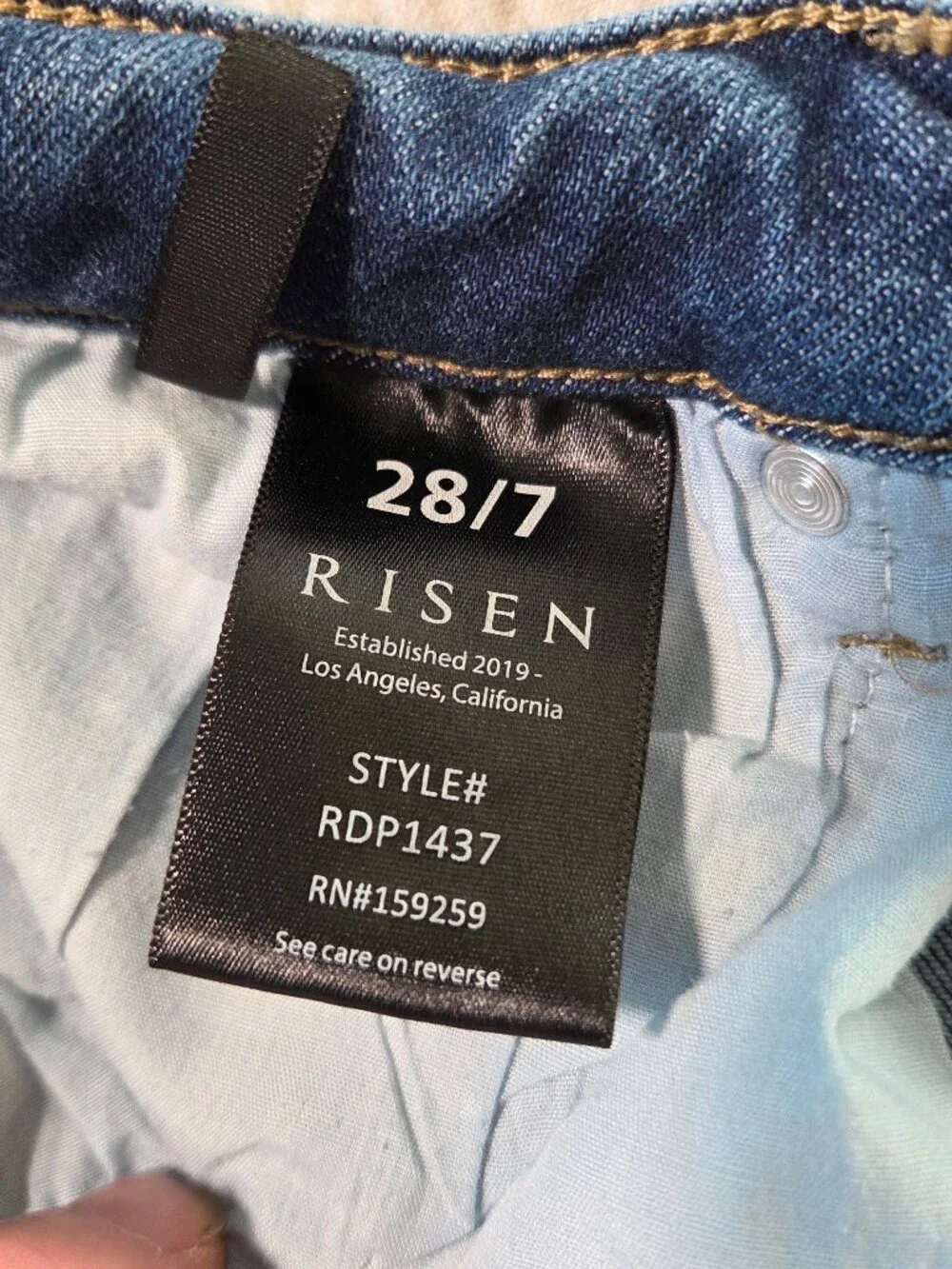 RISEN Distressed Raw Hem Crop Flare Jeans Women's Size 7 / Waist 28 Stretch - Picture 4 of 9
